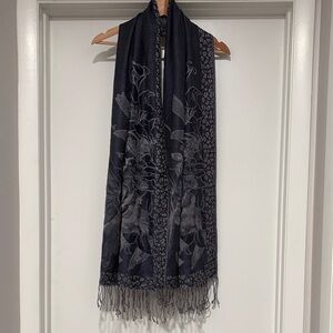 Pashmina Blue and Gray Patterned Scarf